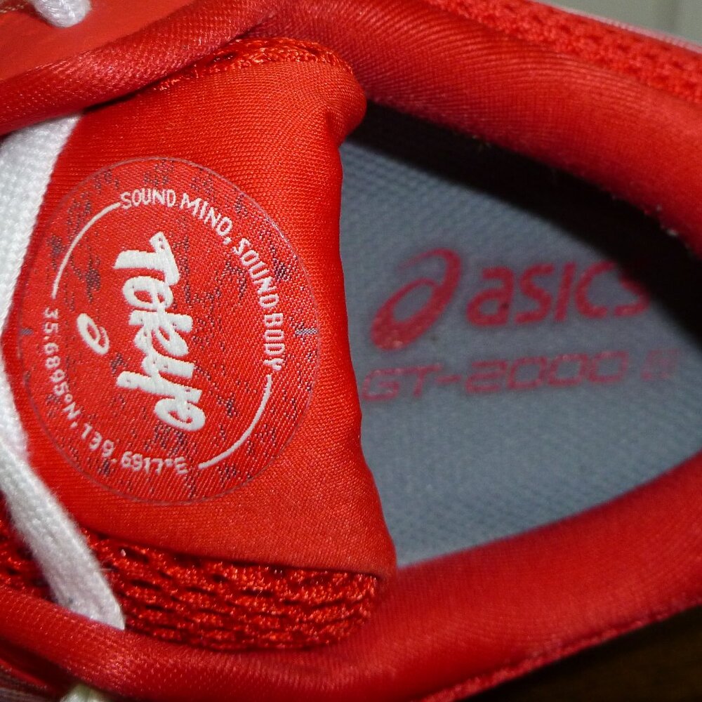 Asics Red, White & Blue GT 2000 Women's Running Shoes - Picture 3 of 16